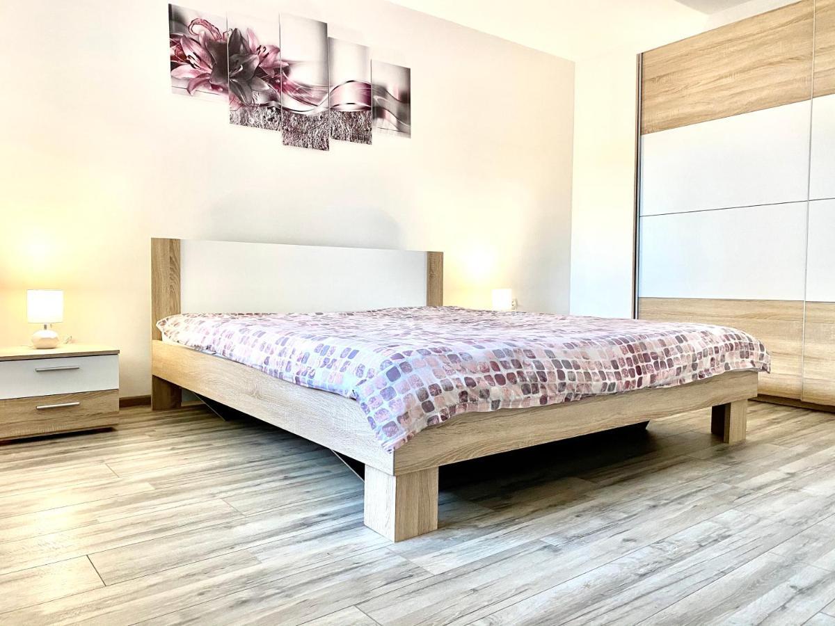 Guesthouse L&K Brinje Dış mekan fotoğraf