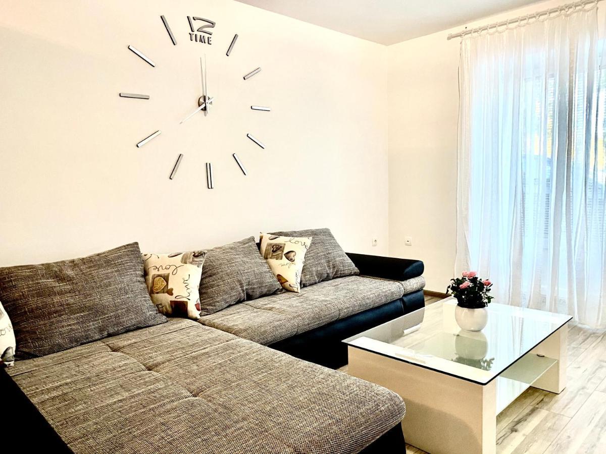Guesthouse L&K Brinje Dış mekan fotoğraf